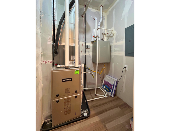 Building Photo - 3375 W 2010 N