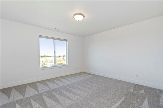 Building Photo - Custom Model Home on the Meridian Bluff