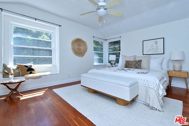 Building Photo - 14017 Valley Vista Blvd