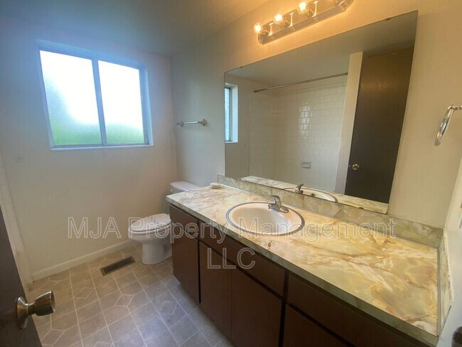 Building Photo - 1428 W 300 N