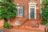 Building Photo - 1323 N Barton St