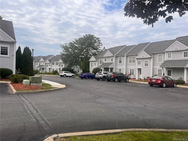 Building Photo - 18 Kendal Ln