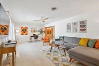 Building Photo - 3415 Fair Oaks Pl