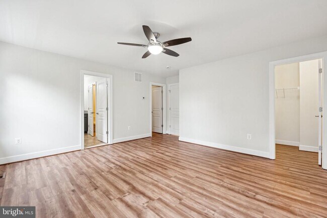Building Photo - 10290 Greenspire Dr