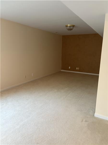 Building Photo - 10201 Hartwood Ct