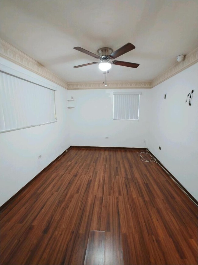 Building Photo - 2606 Alcazar Dr