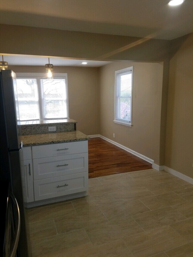 Building Photo - 514 High Street Nashville, TN 37211