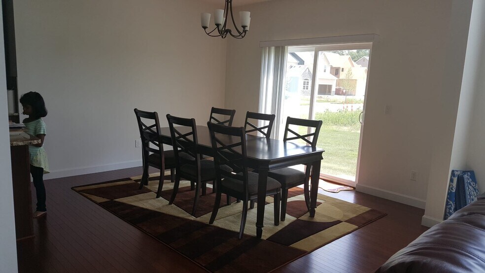 Building Photo - 4143 Freesia Dr