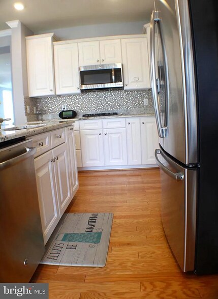 Kitchen - 43481 Town Gate Sq