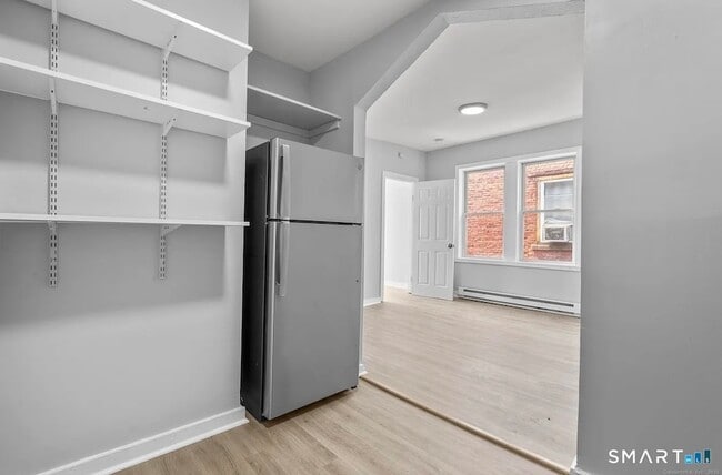 Building Photo - 25 Whittier St