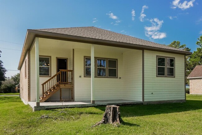 Building Photo - 1204 Chateau Woods Pkwy Dr