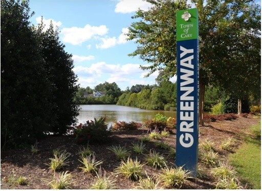 Building Photo - 223 Waterford Lake Dr