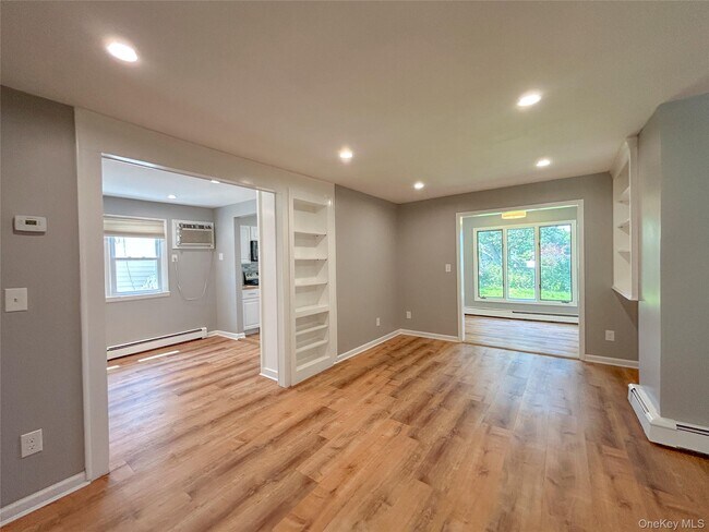 Building Photo - 306 3rd Rd