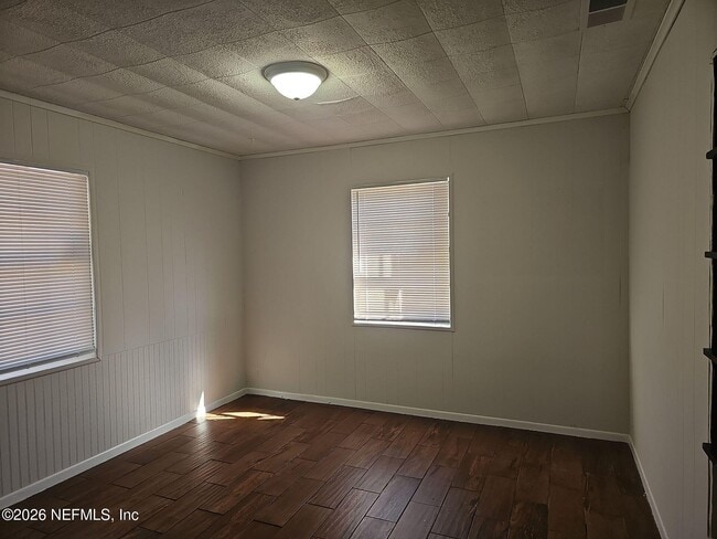 Building Photo - 3448 Inwood Cir E