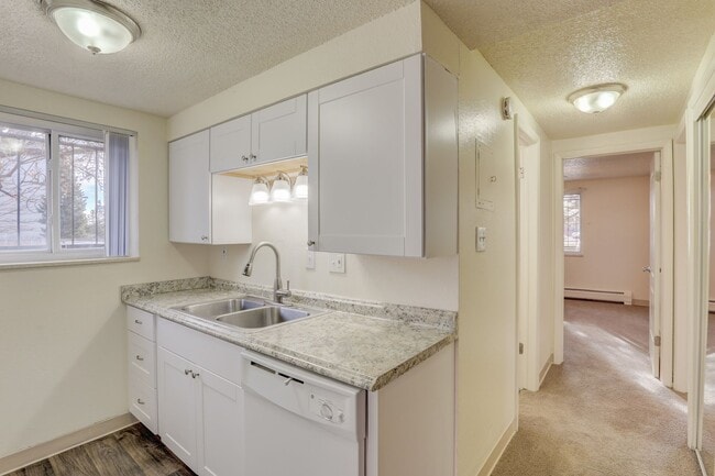 Interior Photo - Allison Court Apartments