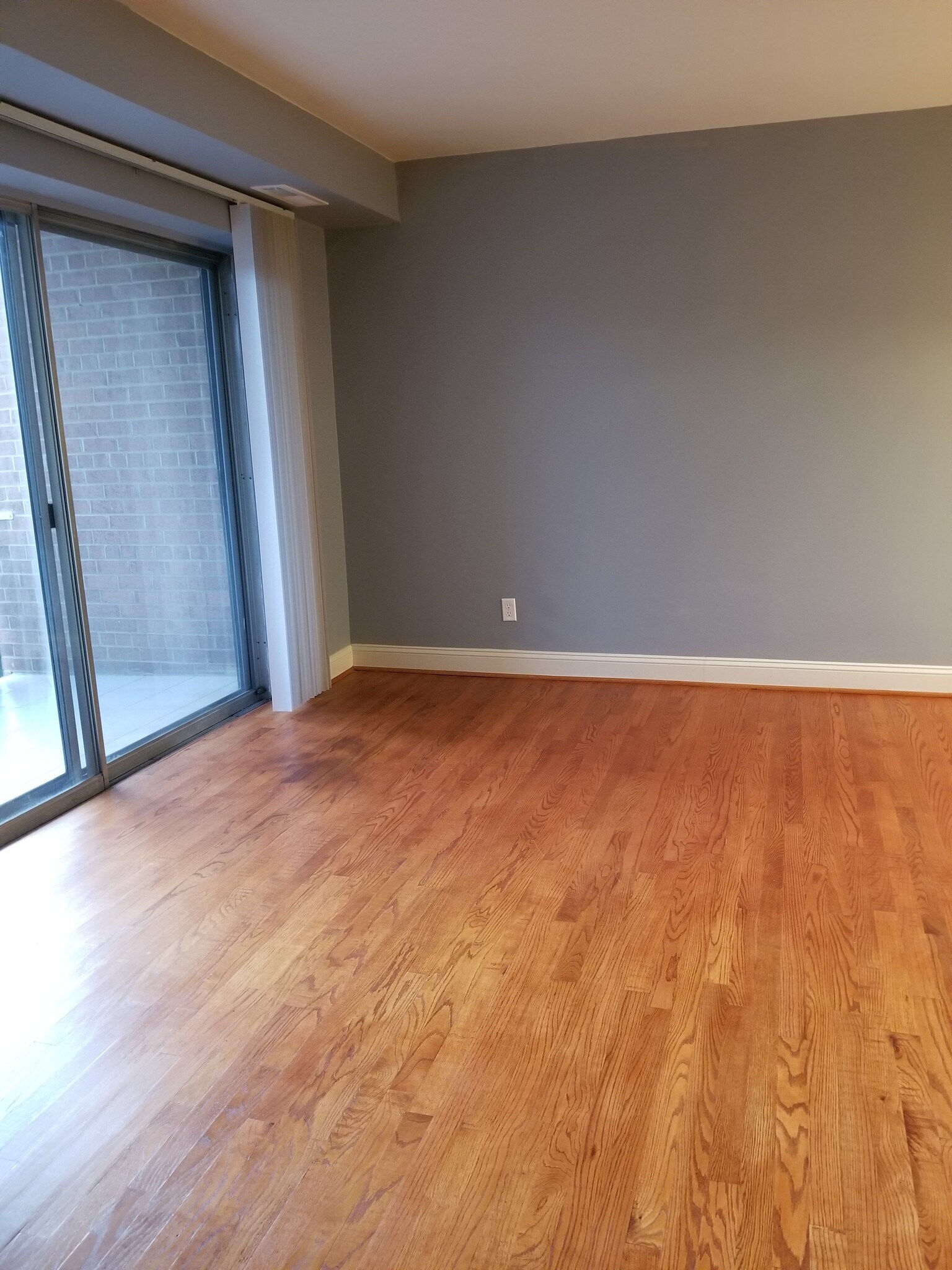 Building Photo - 1931 N Cleveland St