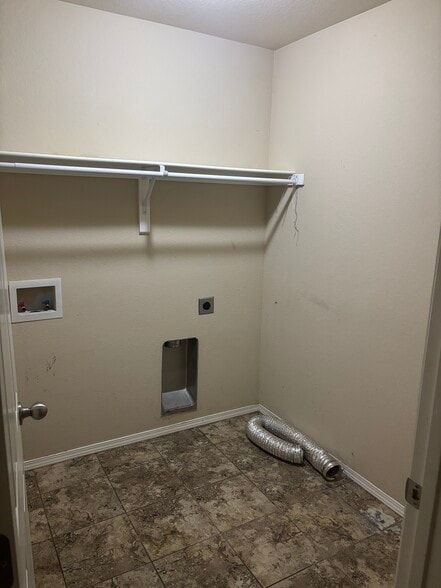 Building Photo - 630 Saddlehorn Dr