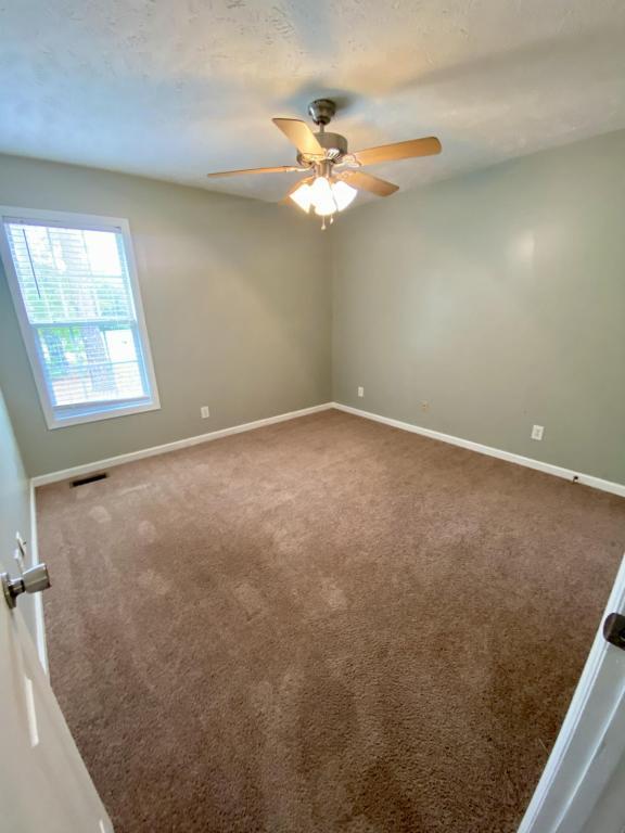 Building Photo - 8229 Foxtrail Dr