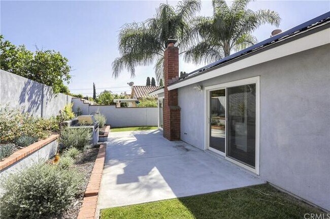 Building Photo - 14852 Rattan St