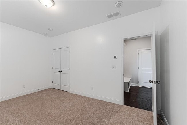 Building Photo - 3634 Via Nuova Ln