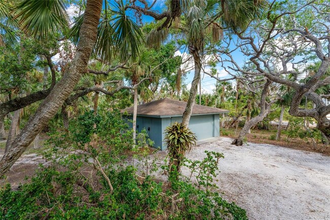 Building Photo - 6580 Manasota Key Rd