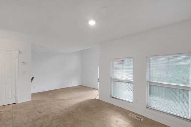 Building Photo - 2565 Terrace Trail