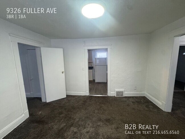 Building Photo - 9326 Fuller Ave