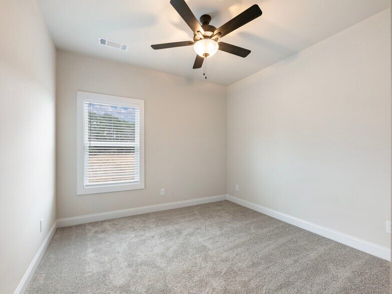 Building Photo - 218 Grand Highlands Ct