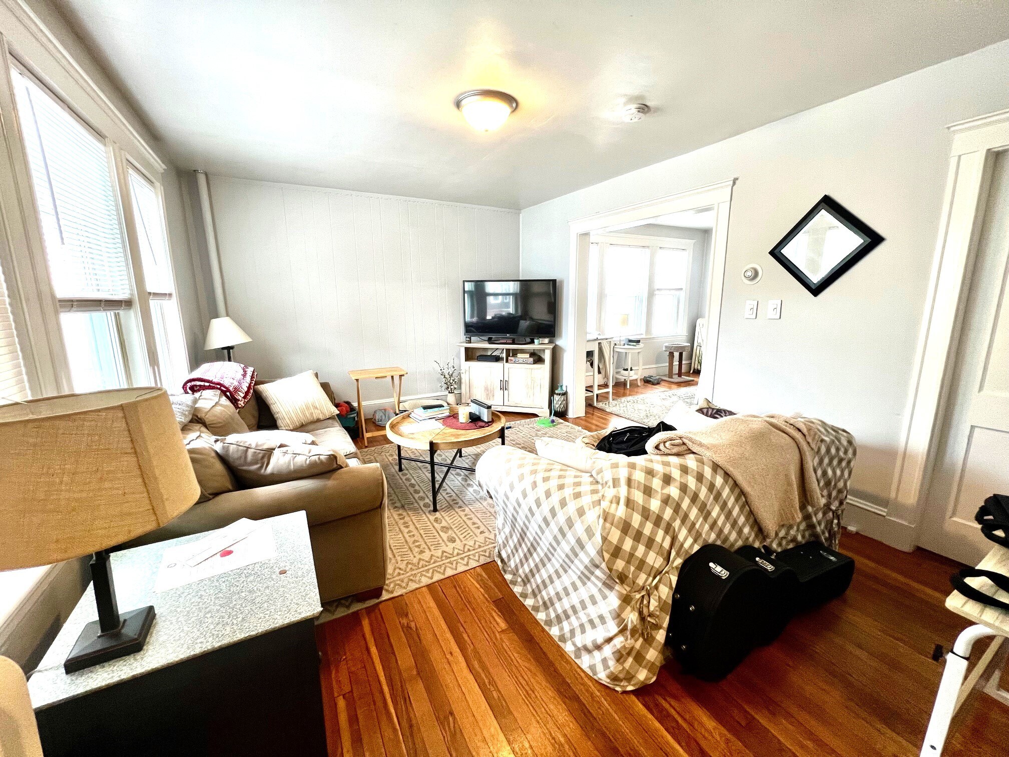 Building Photo - 39 Sterling St