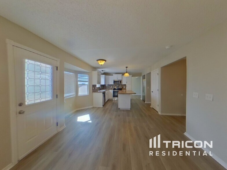 Building Photo - 862 Marshall Dr