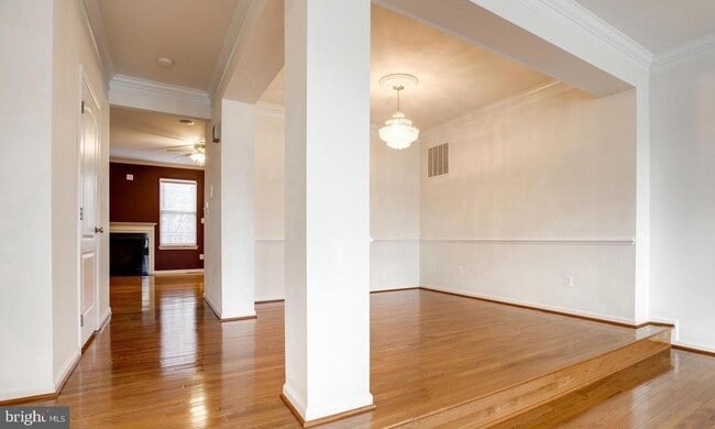 Building Photo - 25859 Kirkwood Square