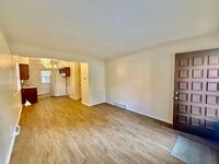 Building Photo - 2 Bedroom Duplex In Wyoming Available December 1st