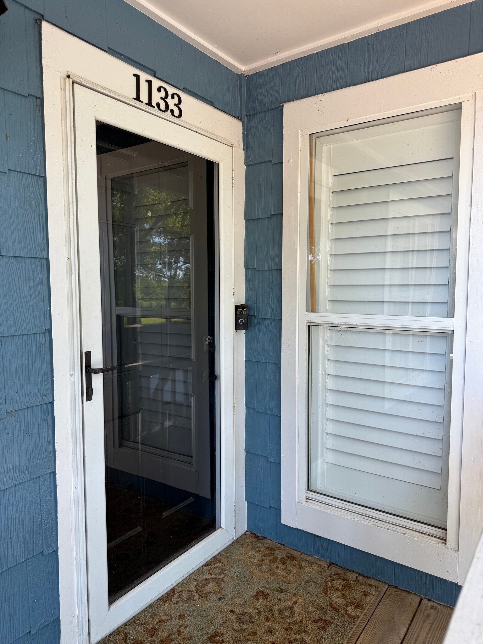 Condo entrance - 1133 Torrence Cir