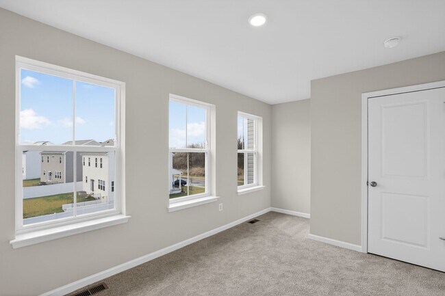 Building Photo - 23 Short Br Dr