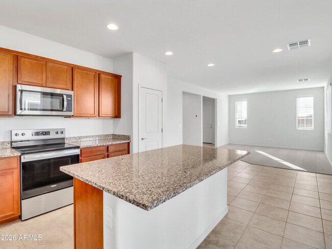 Building Photo - 16456 W Whispering Wind Dr