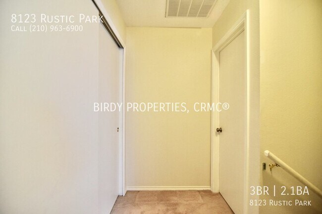 Building Photo - 8123 Rustic Park San Antonio, TX