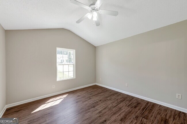 Building Photo - 45 Mineral Springs Ln