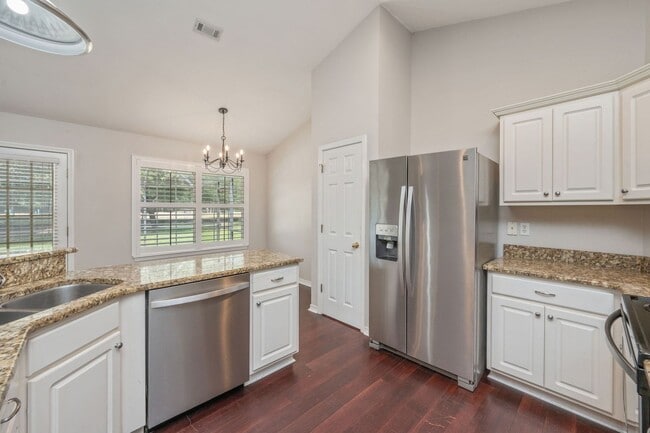 Building Photo - Updated Home in Bluewater Bay!