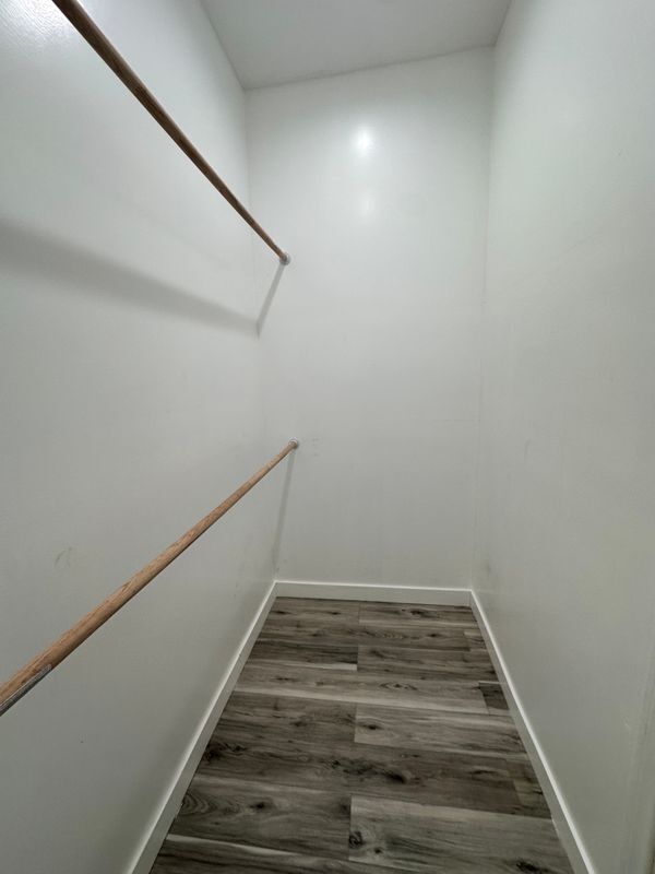 Building Photo - 141 N Hobart Blvd