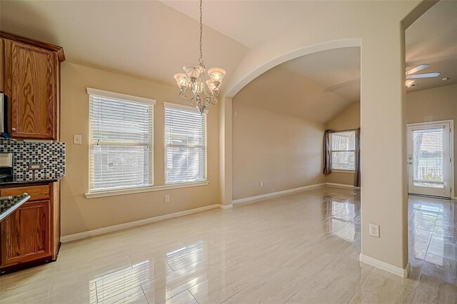 Building Photo - 11335 Overland Trail Dr