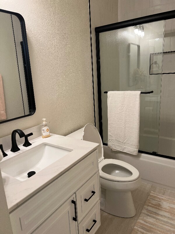 Building Photo - 1394 Pajaro Ave