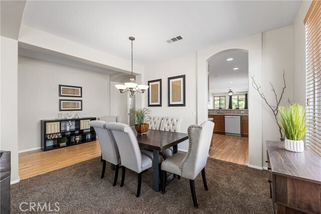 Building Photo - 39951 Capland Dr