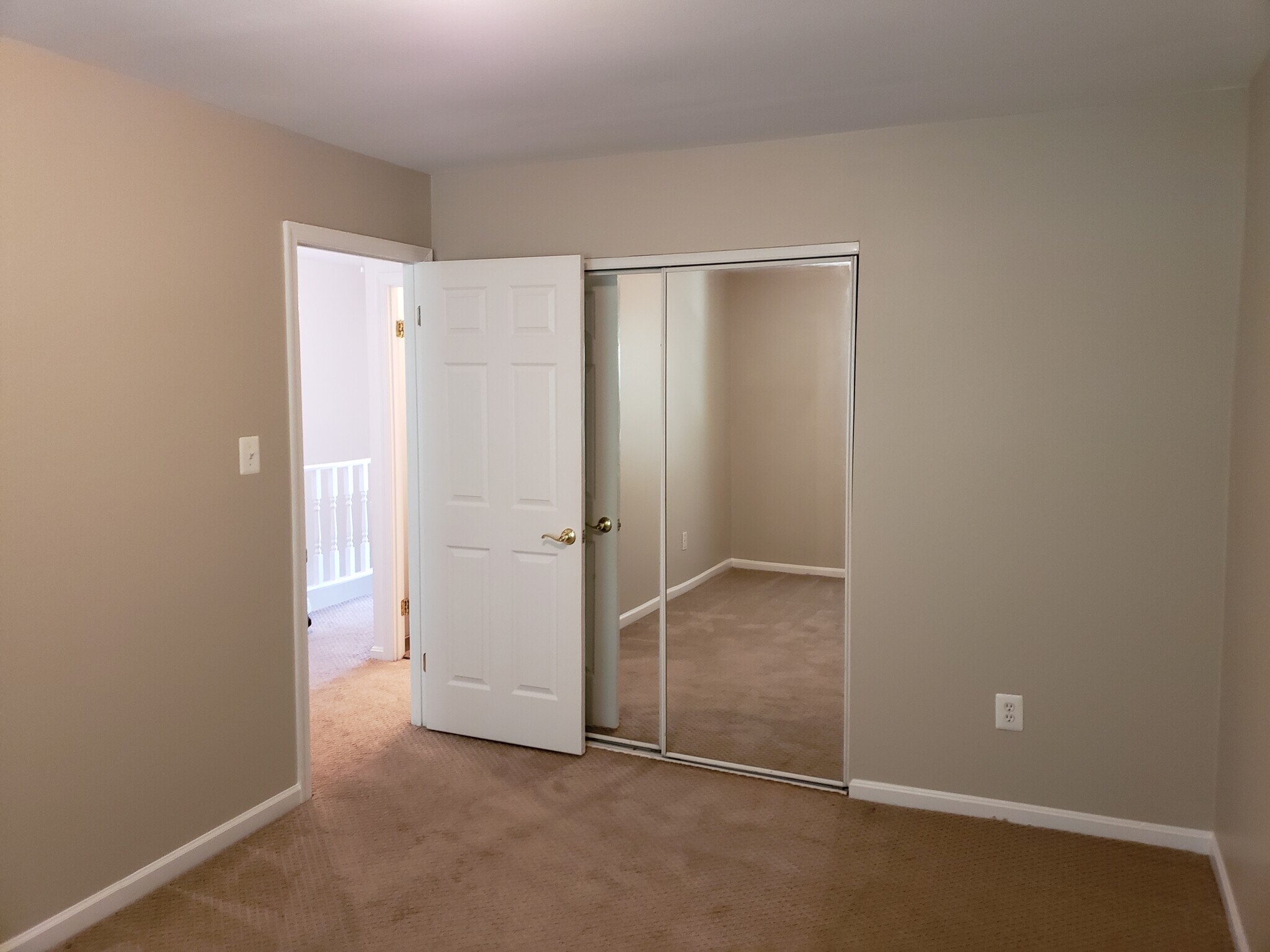 Building Photo - 9164 Broken Oak Pl