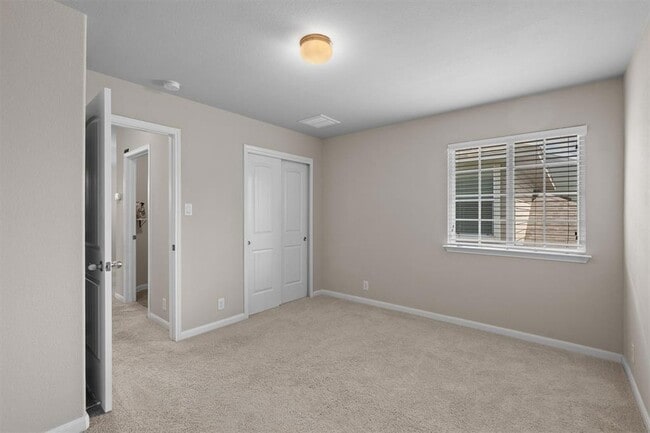 Building Photo - 8540 White Ibis Dr