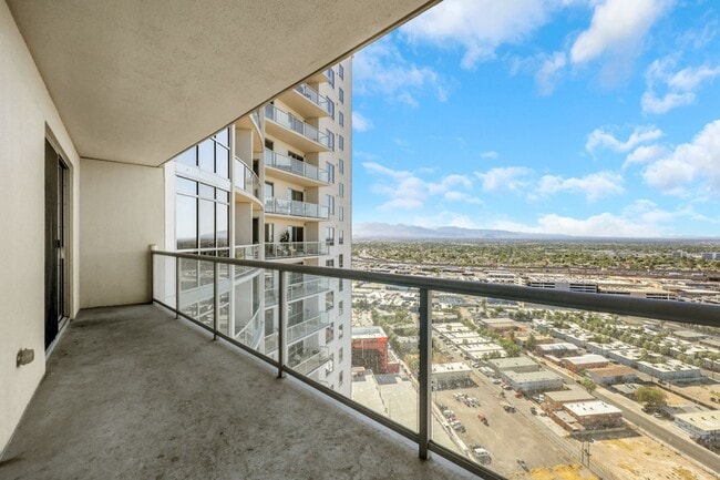 Building Photo - 200 W Sahara Ave