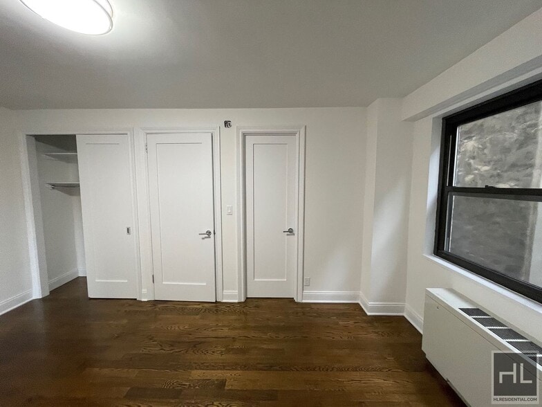 Building Photo - East 89th STREET