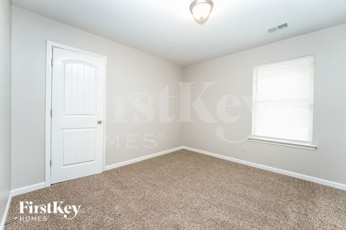 Building Photo - 496 Grenier Terrace NE