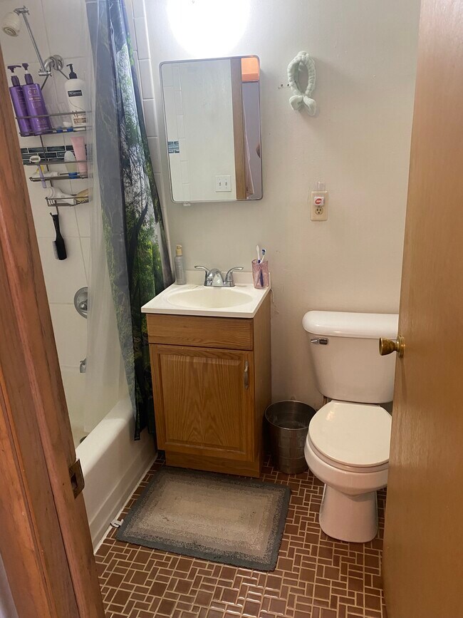 Bathroom - 9710 W Oklahoma Ave