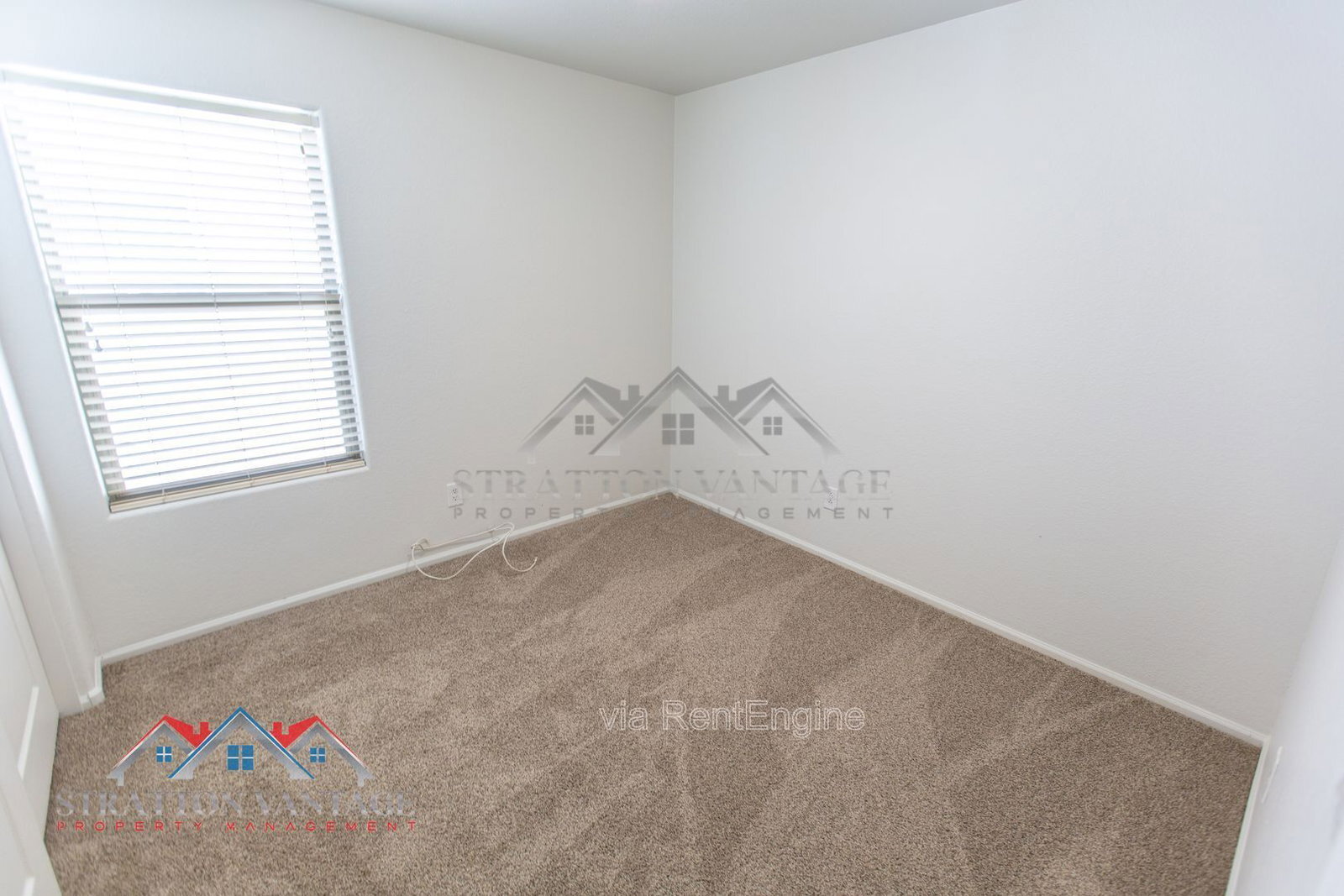 Building Photo - 4149 E Azurite Rd