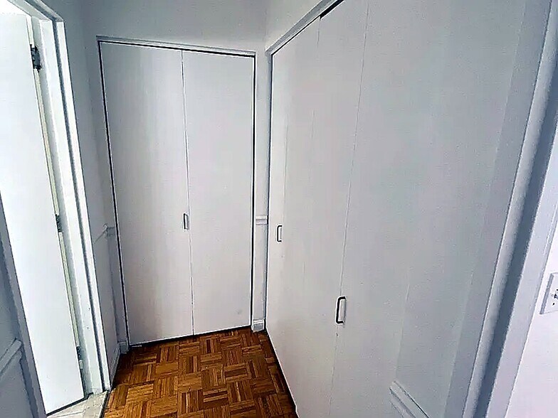Closet Space - 566 Commonwealth Ave